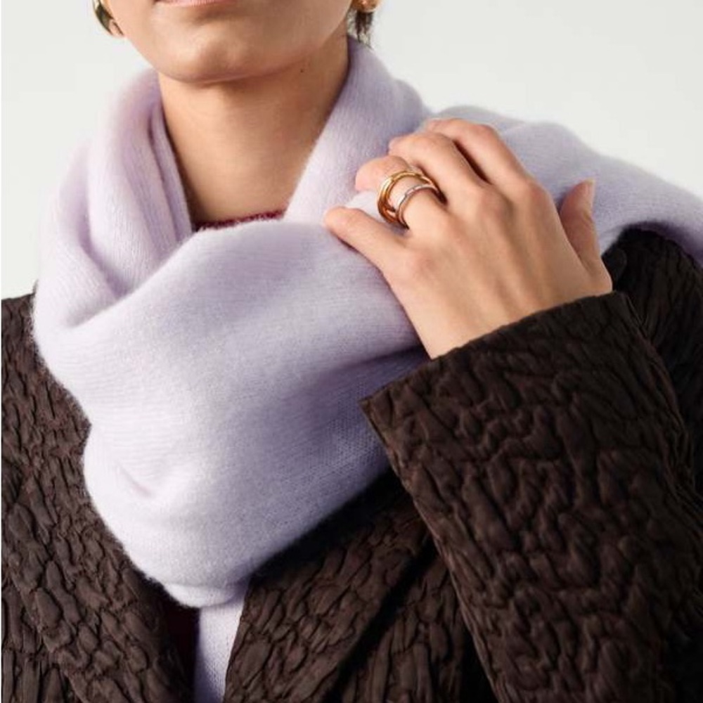 White + Warren Lilac Shadow Cashmere Scarf 19486 - Picture 2 of 7